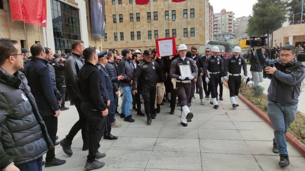 Şehit olan polisle ilgili kahreden detay! Hem doğum günüydü hem de mezuniyetin yıl dönümüydü - Resim: 22